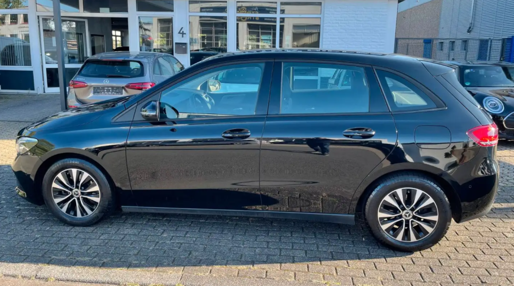 Left hand drive MERCEDES B CLASS 180 D